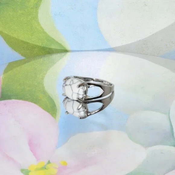Kateryna Womens Size 9.5 Oval White Turquoise Silver Ring Gift Boxed - Picture 2 of 8